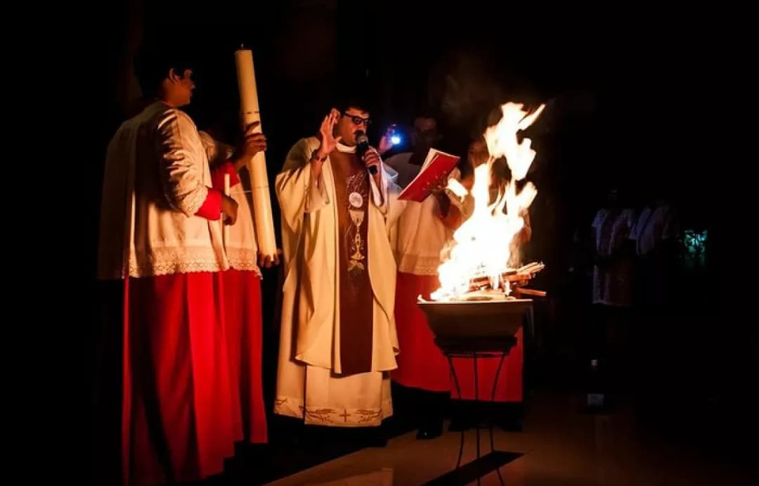 Paschał – co oznaczają symbole i ich znaczenie w liturgii?
