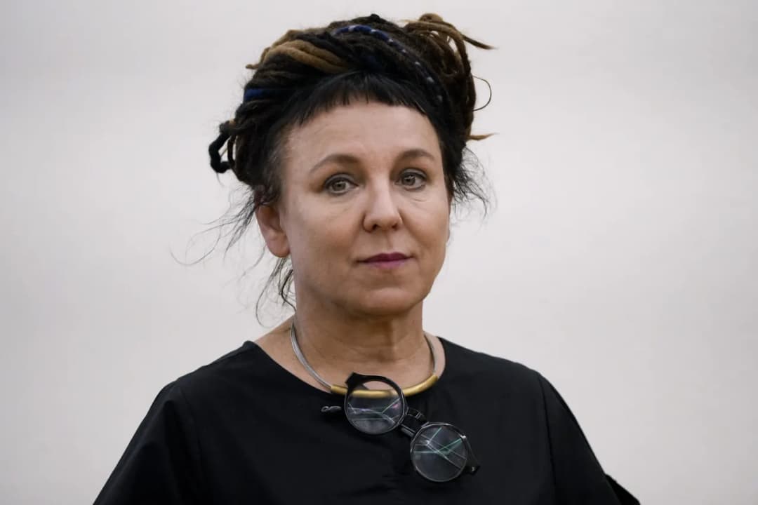 Twórczość literacka Olgi Tokarczuk: fascynujący świat metafor i historii